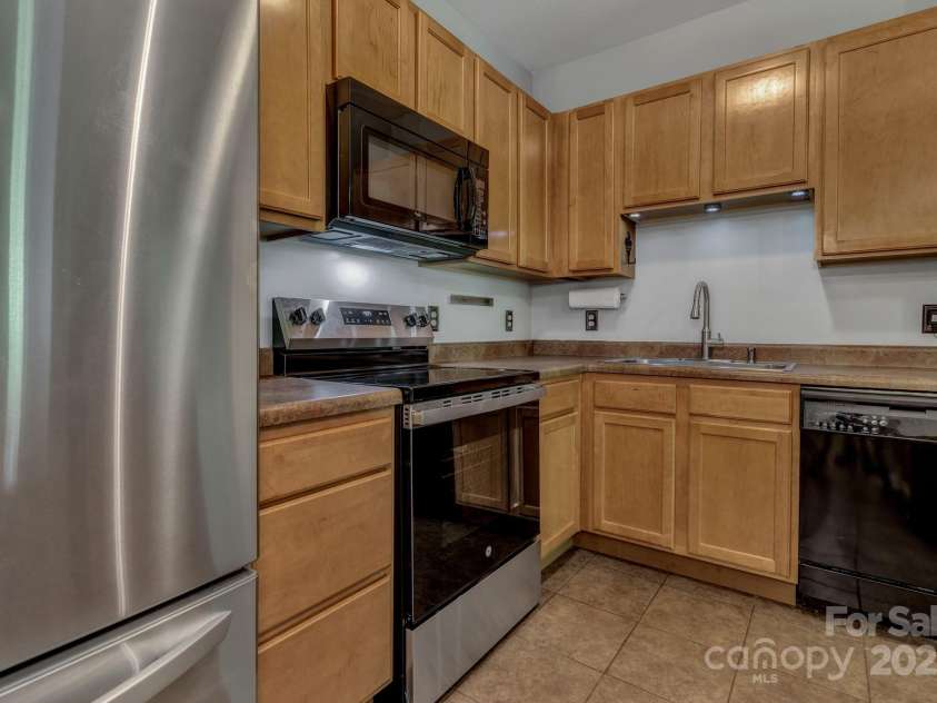 176 Brickton Village Circle, Fletcher, NC 28732.  MLS# CAR4265442, YatesRealty ID 18980. 