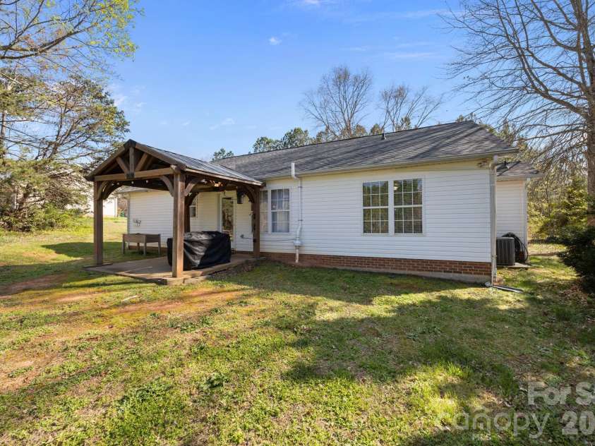 107 Panther Creek Road, Troutman, NC 28166.  MLS# CAR4356837, YatesRealty ID 18981. 