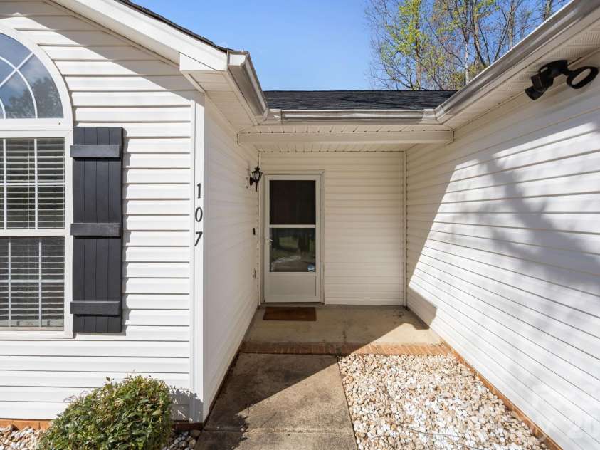 107 Panther Creek Road, Troutman, NC 28166.  MLS# CAR4356837, YatesRealty ID 18981. Front Door Entry