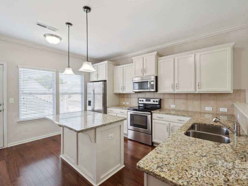 11530 Galashiels Drive, Huntersville, NC 28078.  MLS# CAR4256938, YatesRealty ID 18981. 