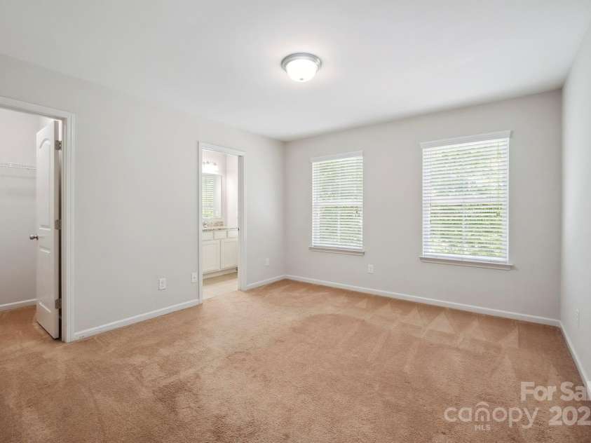 11530 Galashiels Drive, Huntersville, NC 28078.  MLS# CAR4256938, YatesRealty ID 18981. 