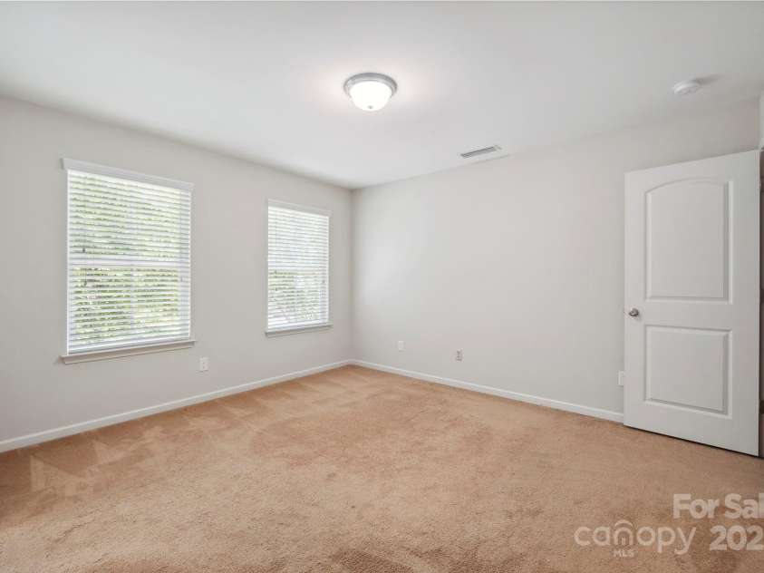 11530 Galashiels Drive, Huntersville, NC 28078.  MLS# CAR4256938, YatesRealty ID 18981. 