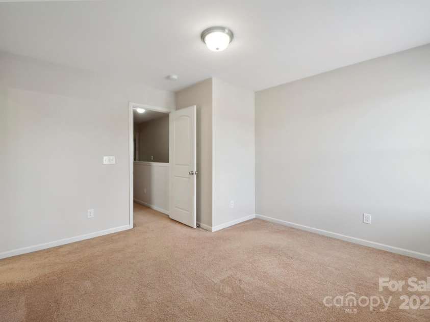 11530 Galashiels Drive, Huntersville, NC 28078.  MLS# CAR4256938, YatesRealty ID 18981. 