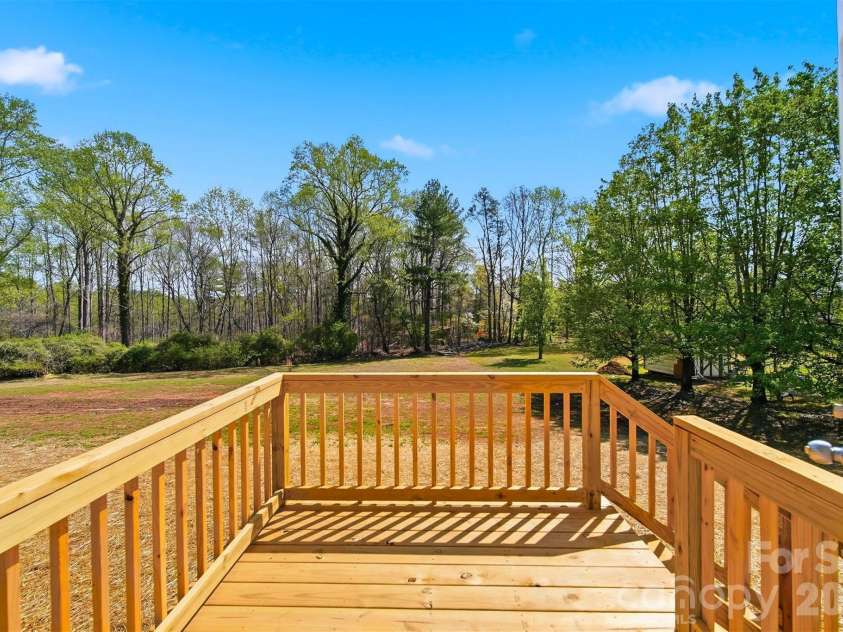 810 Vine Arden Road, Morganton, NC 28655.  MLS# CAR4369853, YatesRealty ID 18982. 
