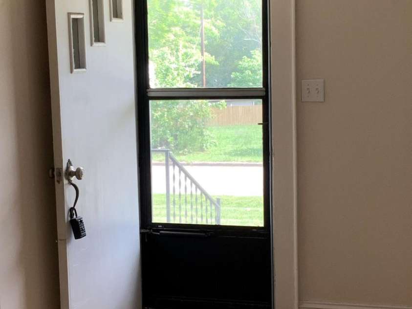 1721 9th Avenue, Hickory, NC 28601.  MLS# CAR4269093, YatesRealty ID 18983. 