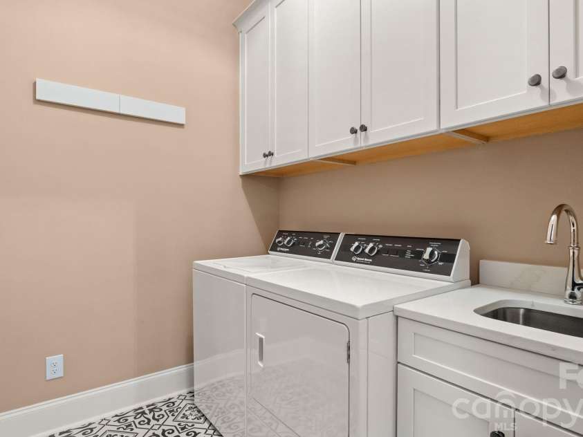 3438 Stags Leap Way, York, SC 29745.  MLS# CAR4366843, YatesRealty ID 18983. 