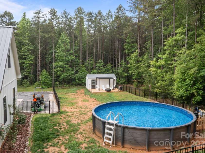 213 Genesis Place, Cleveland, NC 27013.  MLS# CAR4262619, YatesRealty ID 18984. 24' above ground pool