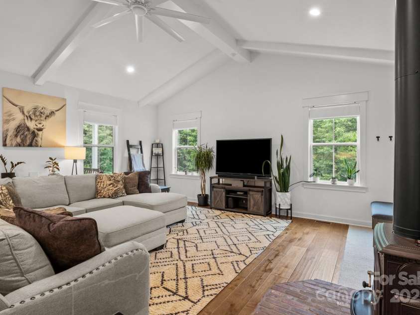 213 Genesis Place, Cleveland, NC 27013.  MLS# CAR4262619, YatesRealty ID 18984. Living room area