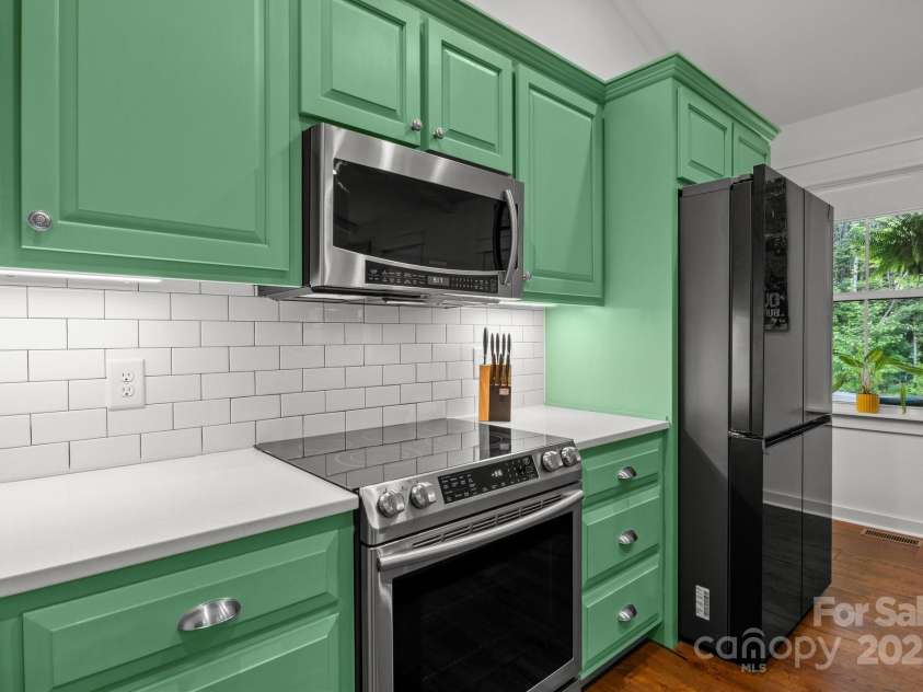 213 Genesis Place, Cleveland, NC 27013.  MLS# CAR4262619, YatesRealty ID 18984. Under cabinetry lighting