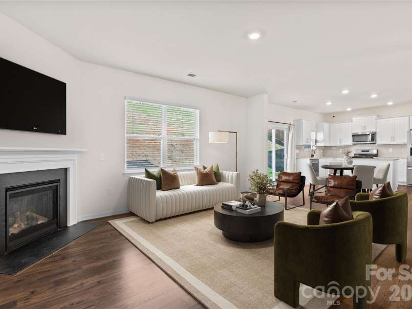 814 Monterey Court, Asheville, NC 28806.  MLS# CAR4358355, YatesRealty ID 18985. Living Room and dining area virtually staged