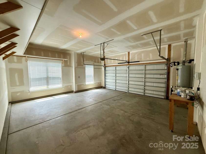 8429 Olde Stonegate Lane, Mint Hill, NC 28227.  MLS# CAR4267507, YatesRealty ID 18985. 