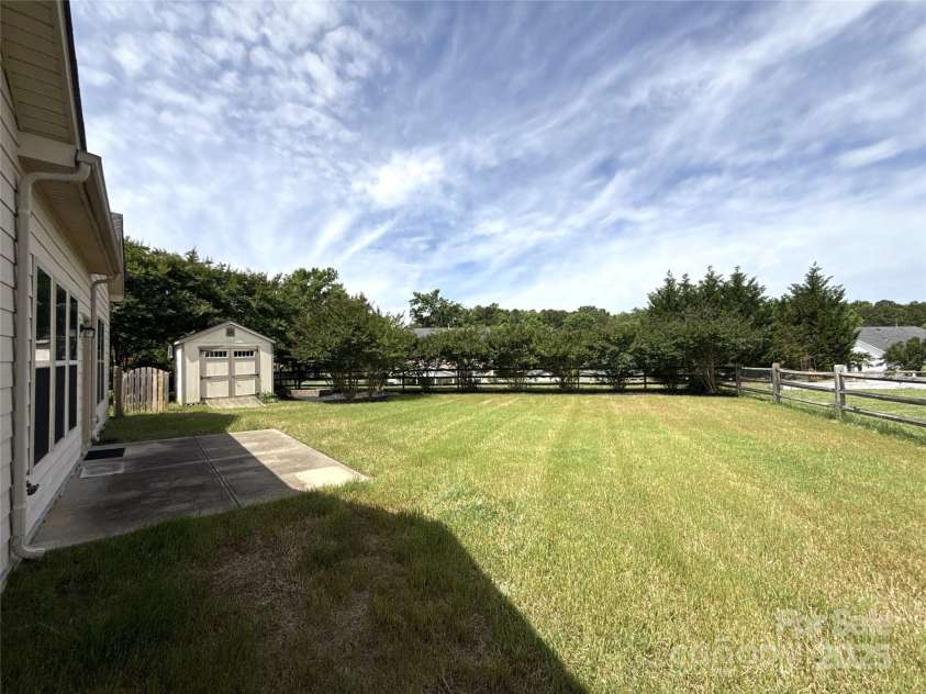 8429 Olde Stonegate Lane, Mint Hill, NC 28227.  MLS# CAR4267507, YatesRealty ID 18985. 