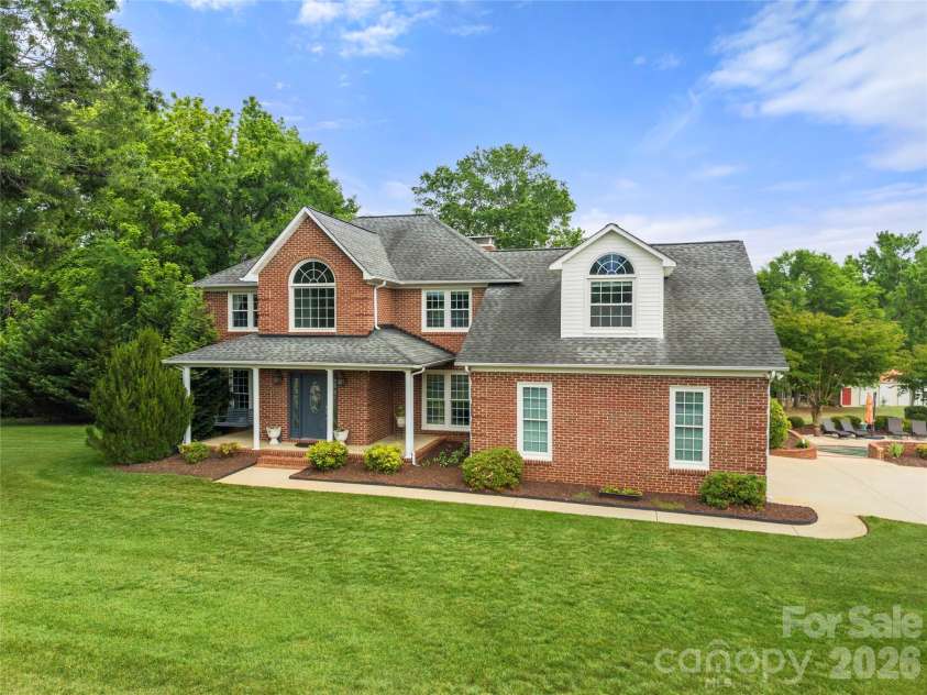 1125 Saddle Drive, York, SC 29745.  MLS# CAR4376183, YatesRealty ID 18986. 