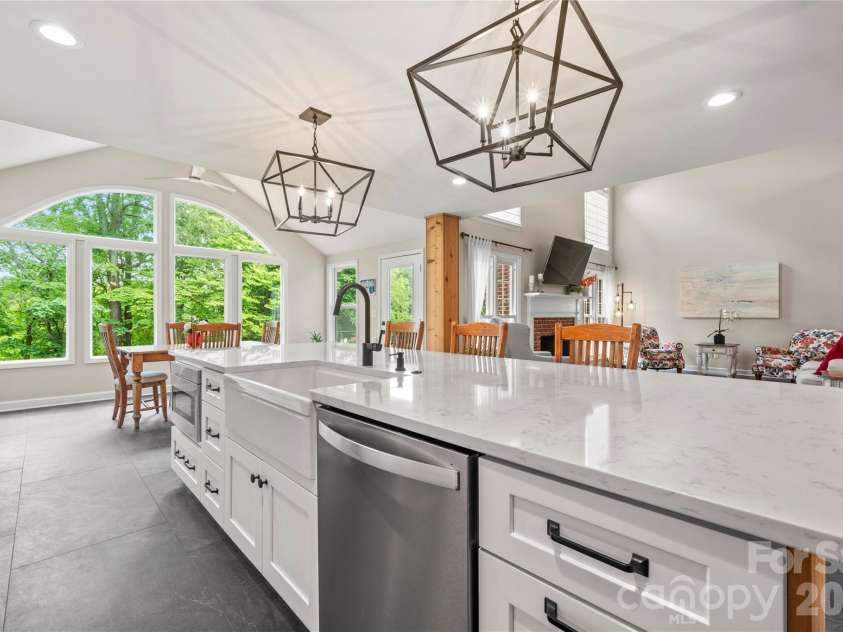 1125 Saddle Drive, York, SC 29745.  MLS# CAR4376183, YatesRealty ID 18986. 