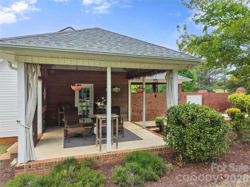 1125 Saddle Drive, York, SC 29745.  MLS# CAR4376183, YatesRealty ID 18986. 