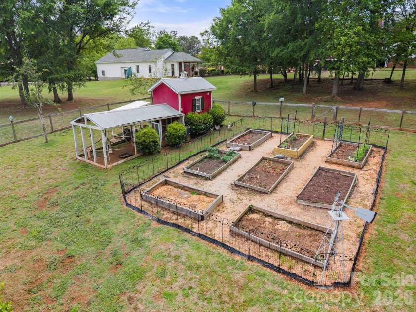 1125 Saddle Drive, York, SC 29745.  MLS# CAR4376183, YatesRealty ID 18986. 