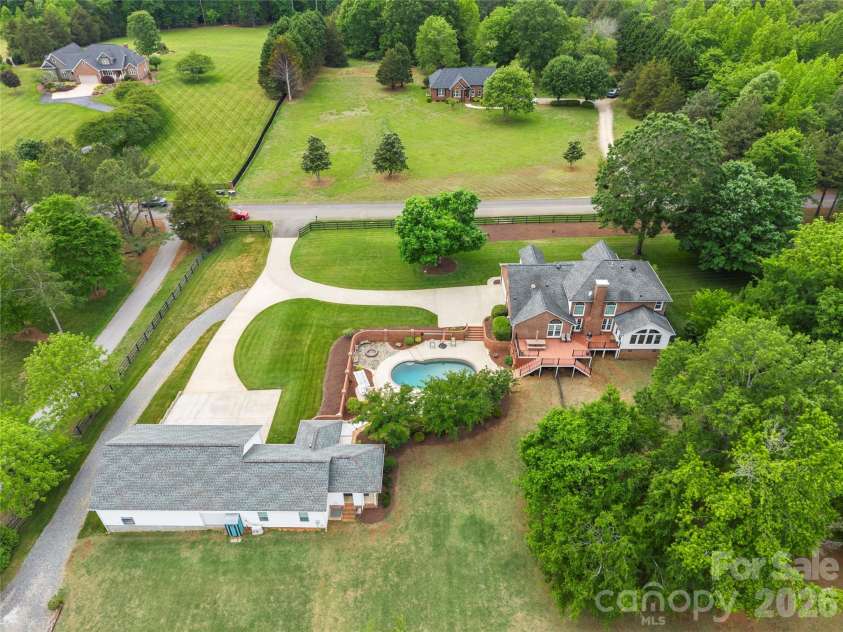 1125 Saddle Drive, York, SC 29745.  MLS# CAR4376183, YatesRealty ID 18986. 