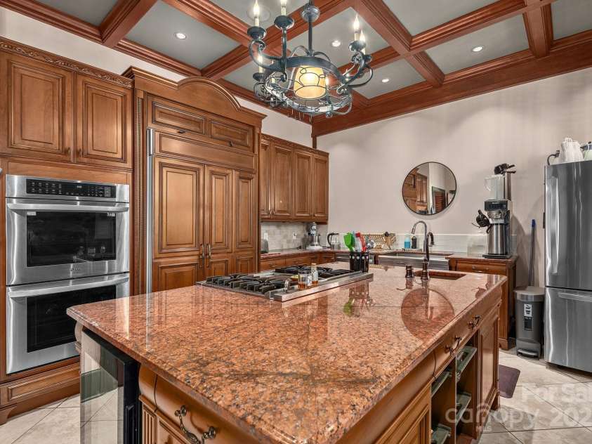 60 Woodside Drive, Brevard, NC 28712.  MLS# CAR4239922, YatesRealty ID 18987. 