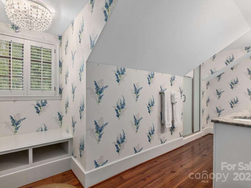 60 Woodside Drive, Brevard, NC 28712.  MLS# CAR4239922, YatesRealty ID 18987. 