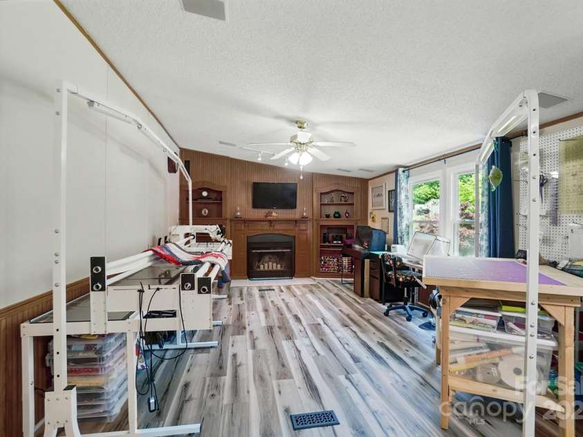231 Valley View Drive, Clover, SC 29710.  MLS# CAR4264044, YatesRealty ID 18988. 