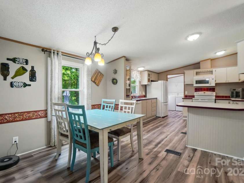 231 Valley View Drive, Clover, SC 29710.  MLS# CAR4264044, YatesRealty ID 18988. 