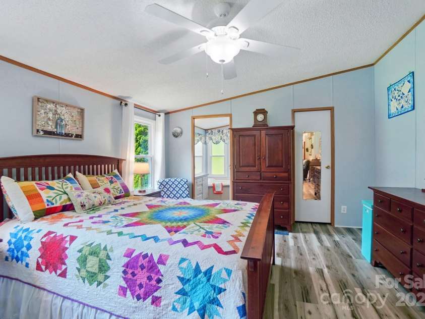 231 Valley View Drive, Clover, SC 29710.  MLS# CAR4264044, YatesRealty ID 18988. 