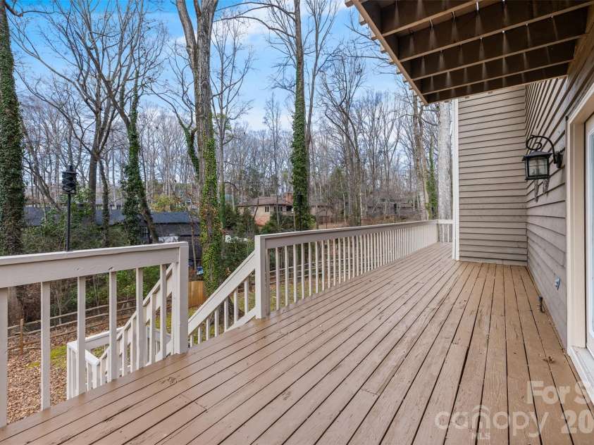8 Hickory Ridge Court, Lake Wylie, SC 29710.  MLS# CAR4337552, YatesRealty ID 18988. Back deck ready for entertaining!