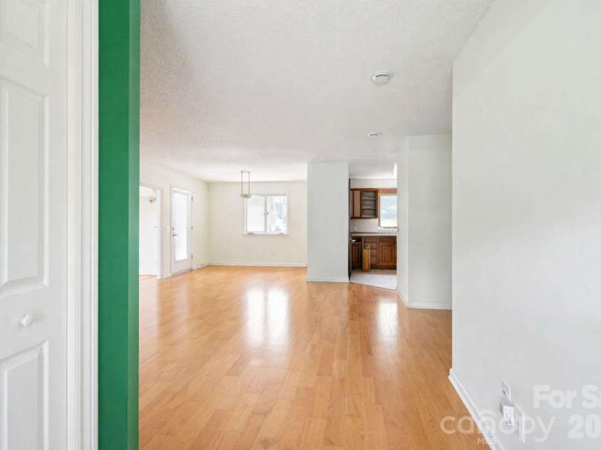 425 Lariat Circle, Salisbury, NC 28144.  MLS# CAR4362878, YatesRealty ID 18989. 