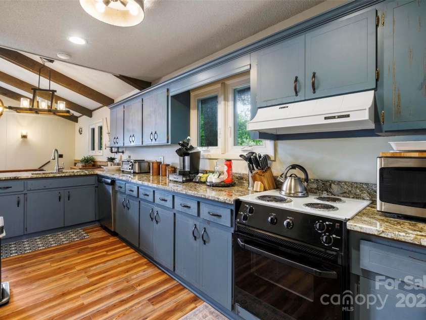 1340 Skyland Drive, Seven Devils, NC 28604.  MLS# CAR4220259, YatesRealty ID 1899. 