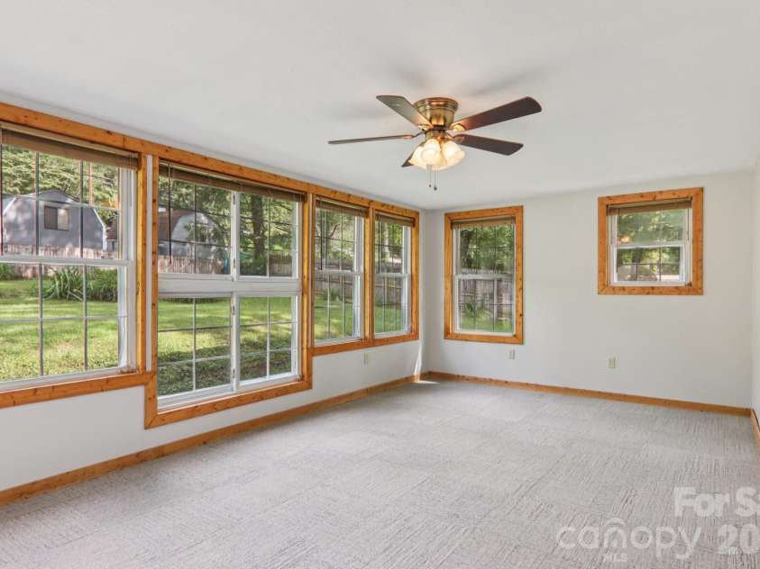 264 Cashdon Drive, Mills River, NC 28759.  MLS# CAR4292467, YatesRealty ID 1899. 