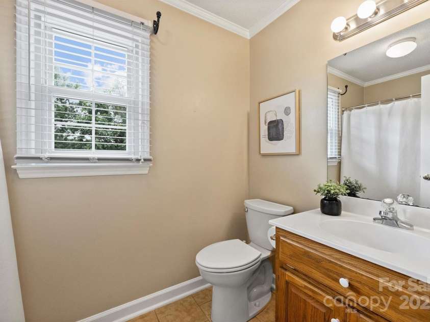 2525 Saddlehorse Lane, Gastonia, NC 28056.  MLS# CAR4266732, YatesRealty ID 18990. 