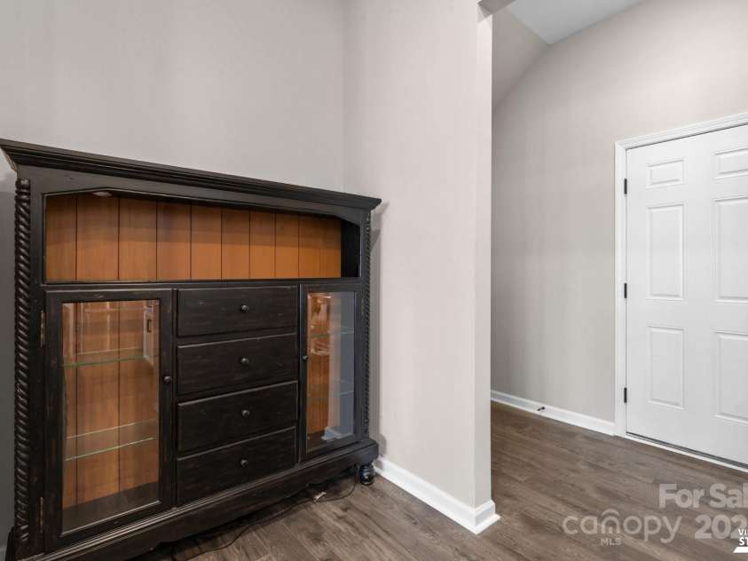 8928 Morning Mist Road, Charlotte, NC 28215.  MLS# CAR4261525, YatesRealty ID 18991. 