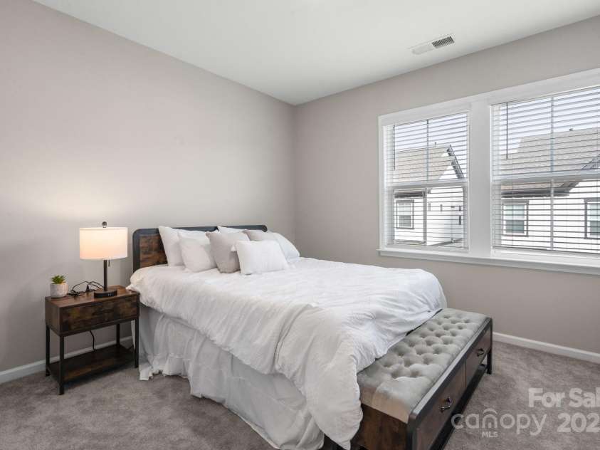 8928 Morning Mist Road, Charlotte, NC 28215.  MLS# CAR4261525, YatesRealty ID 18991. 