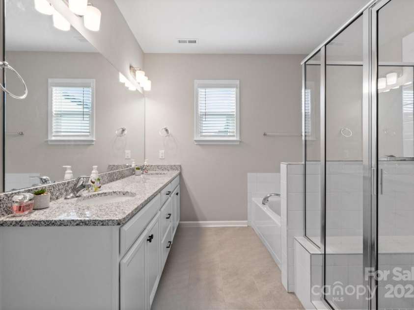 8928 Morning Mist Road, Charlotte, NC 28215.  MLS# CAR4261525, YatesRealty ID 18991. 