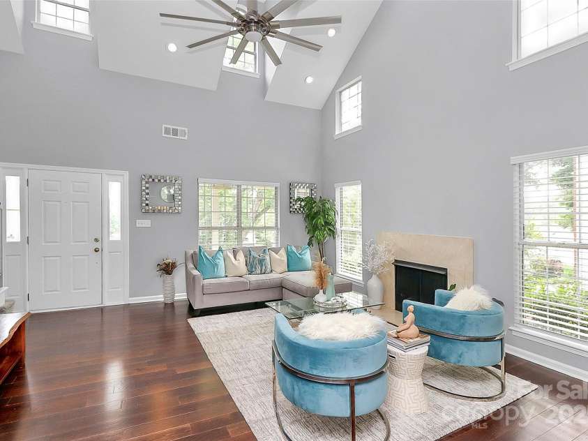 10449 Quiet Bay Court, Charlotte, NC 28278.  MLS# CAR4265045, YatesRealty ID 18992. 