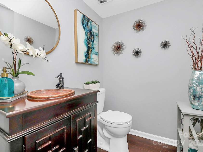 10449 Quiet Bay Court, Charlotte, NC 28278.  MLS# CAR4265045, YatesRealty ID 18992. 