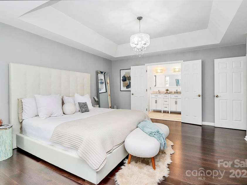 10449 Quiet Bay Court, Charlotte, NC 28278.  MLS# CAR4265045, YatesRealty ID 18992. 