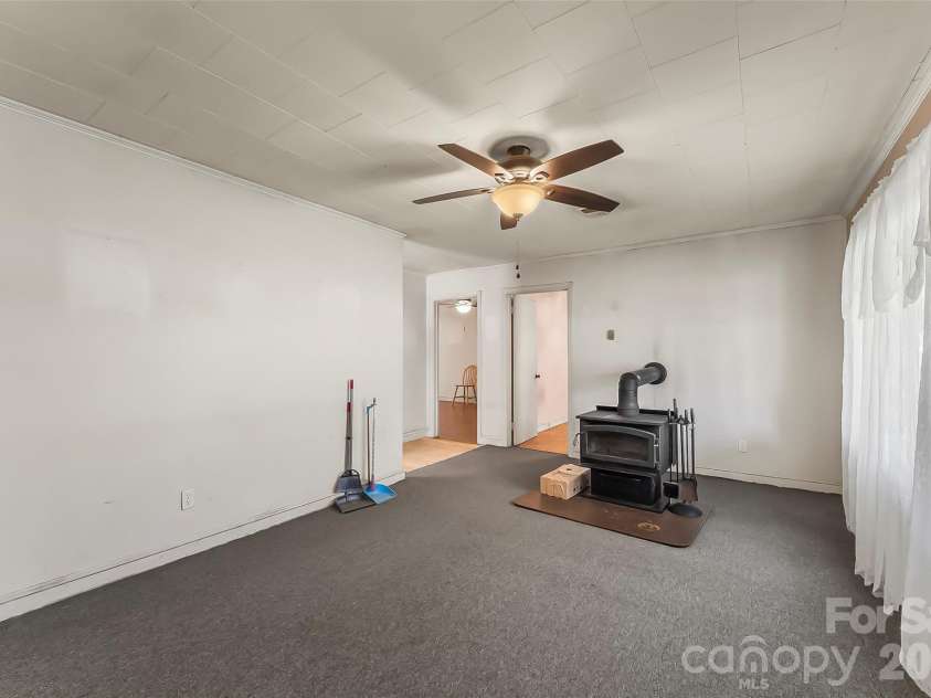 428 Melrose Street, Lenoir, NC 28645.  MLS# CAR4369180, YatesRealty ID 18992. 