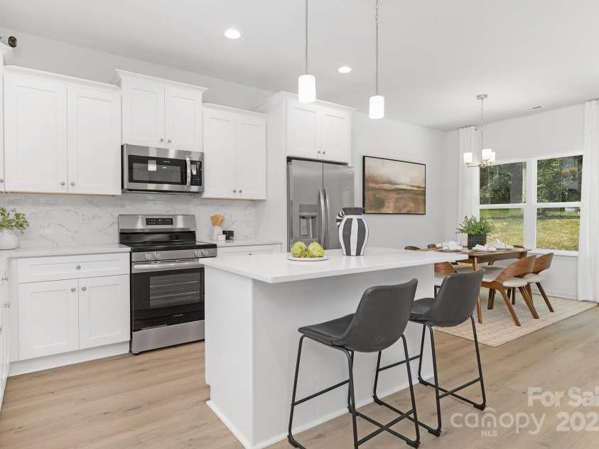 1815 Wildwood Drive, Charlotte, NC 28214.  MLS# CAR4265099, YatesRealty ID 18994. 
