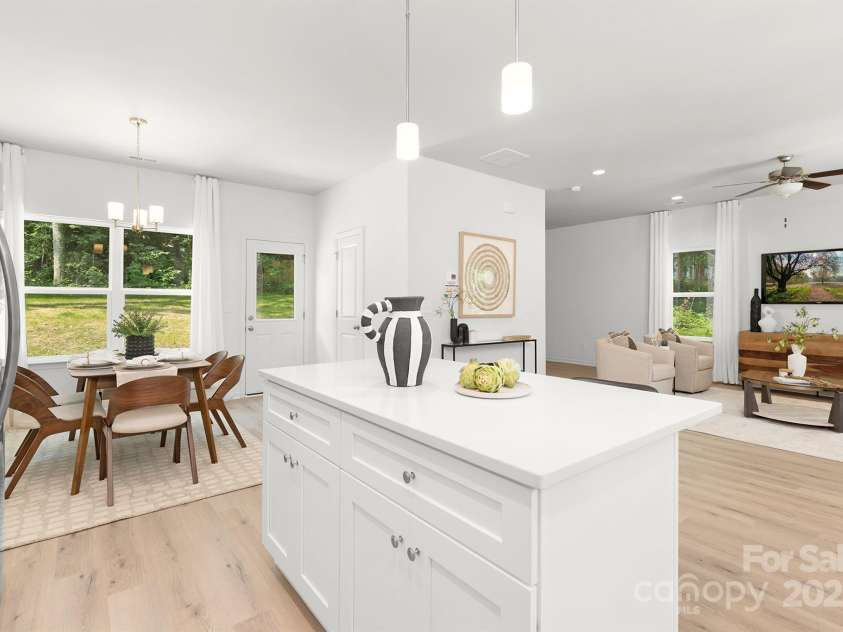 1815 Wildwood Drive, Charlotte, NC 28214.  MLS# CAR4265099, YatesRealty ID 18994. 
