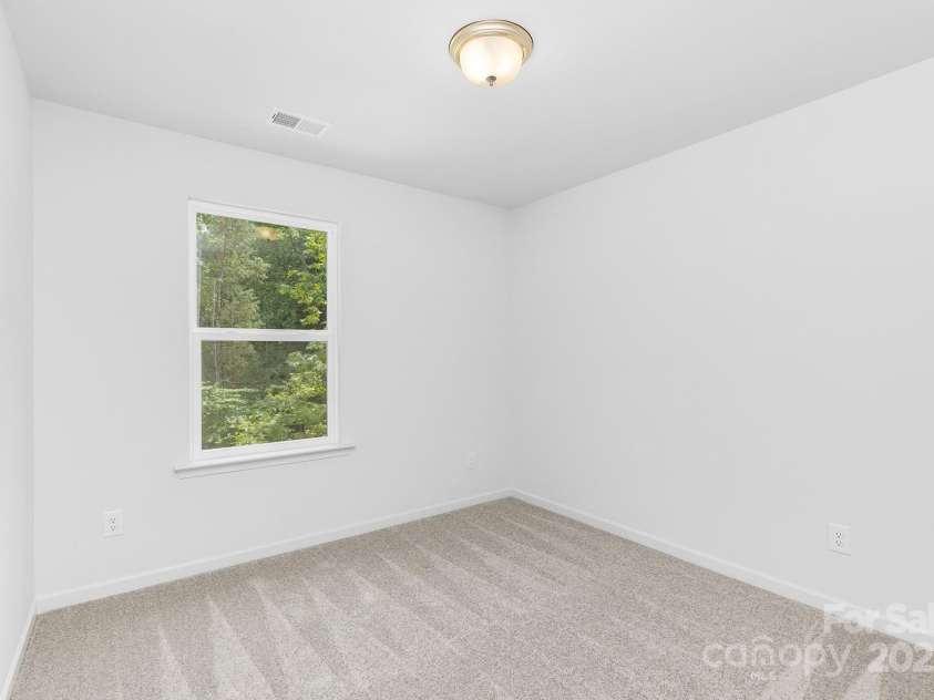 1815 Wildwood Drive, Charlotte, NC 28214.  MLS# CAR4265099, YatesRealty ID 18994. 