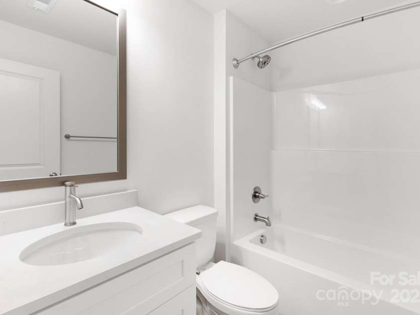 1815 Wildwood Drive, Charlotte, NC 28214.  MLS# CAR4265099, YatesRealty ID 18994. 