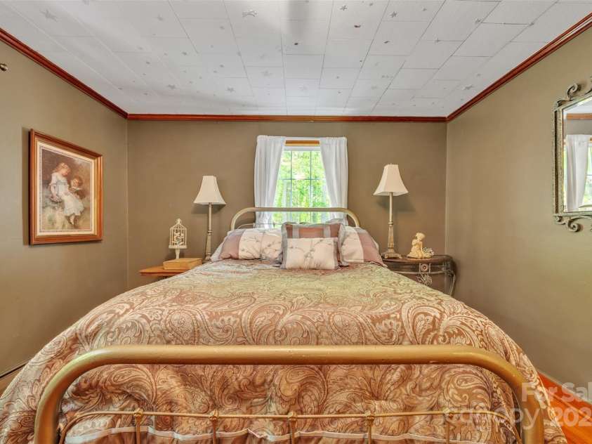 162 Candle Street, West Jefferson, NC 28694.  MLS# CAR4267894, YatesRealty ID 18995. 