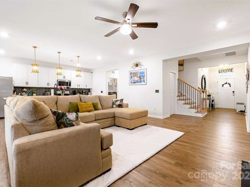 4046 Starfire Lane, Rock Hill, SC 29732.  MLS# CAR4258144, YatesRealty ID 18997. FAMILY ROOM