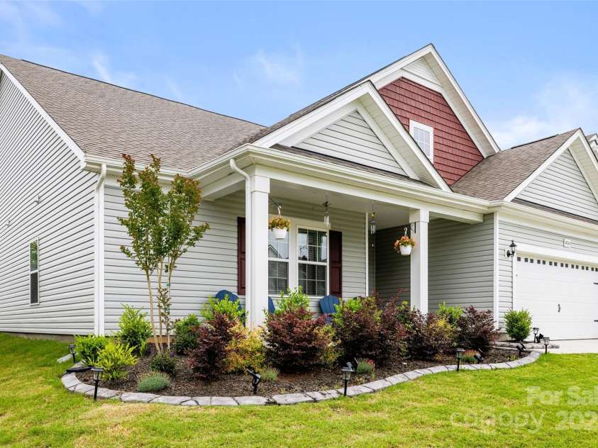 4046 Starfire Lane, Rock Hill, SC 29732.  MLS# CAR4258144, YatesRealty ID 18997. FRONT SIDE VIEW