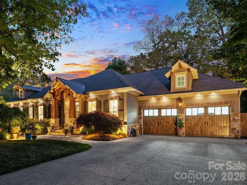 54 Mountain Drive, Biltmore Lake, NC 28715.  MLS# CAR4373625, YatesRealty ID 18997. 