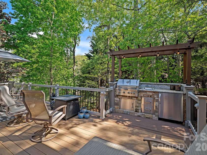 54 Mountain Drive, Biltmore Lake, NC 28715.  MLS# CAR4373625, YatesRealty ID 18997. 
