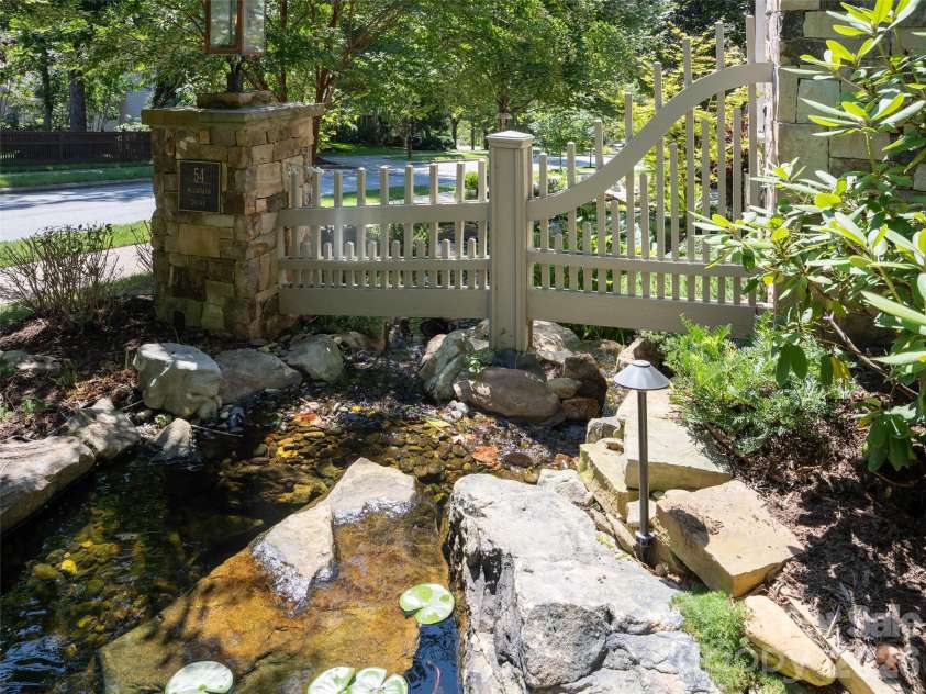 54 Mountain Drive, Biltmore Lake, NC 28715.  MLS# CAR4418503, YatesRealty ID 18997. 