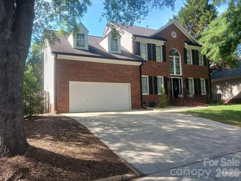 12702 Landing Green Drive, Charlotte, NC 28277.  MLS# CAR4326790, YatesRealty ID 18999. 