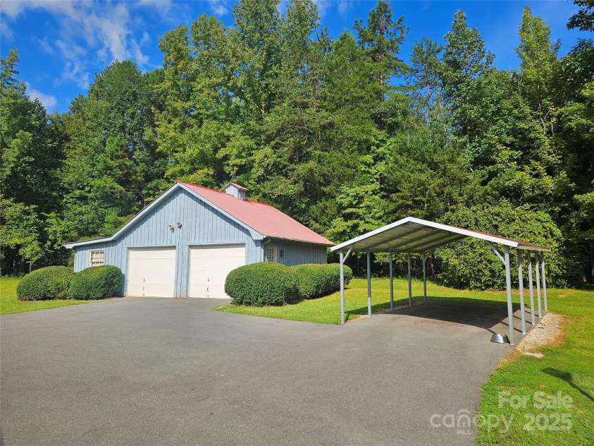 10670 Troutman Road, Midland, NC 28107.  MLS# CAR4295549, YatesRealty ID 19. 